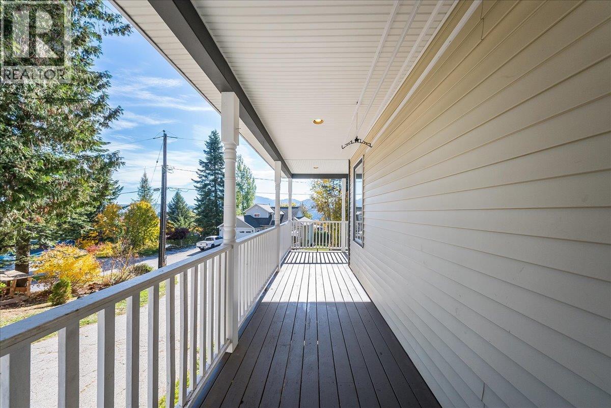 1860 Planer Crescent, Rossland, British Columbia  V0G 1Y0 - Photo 36 - 10403211