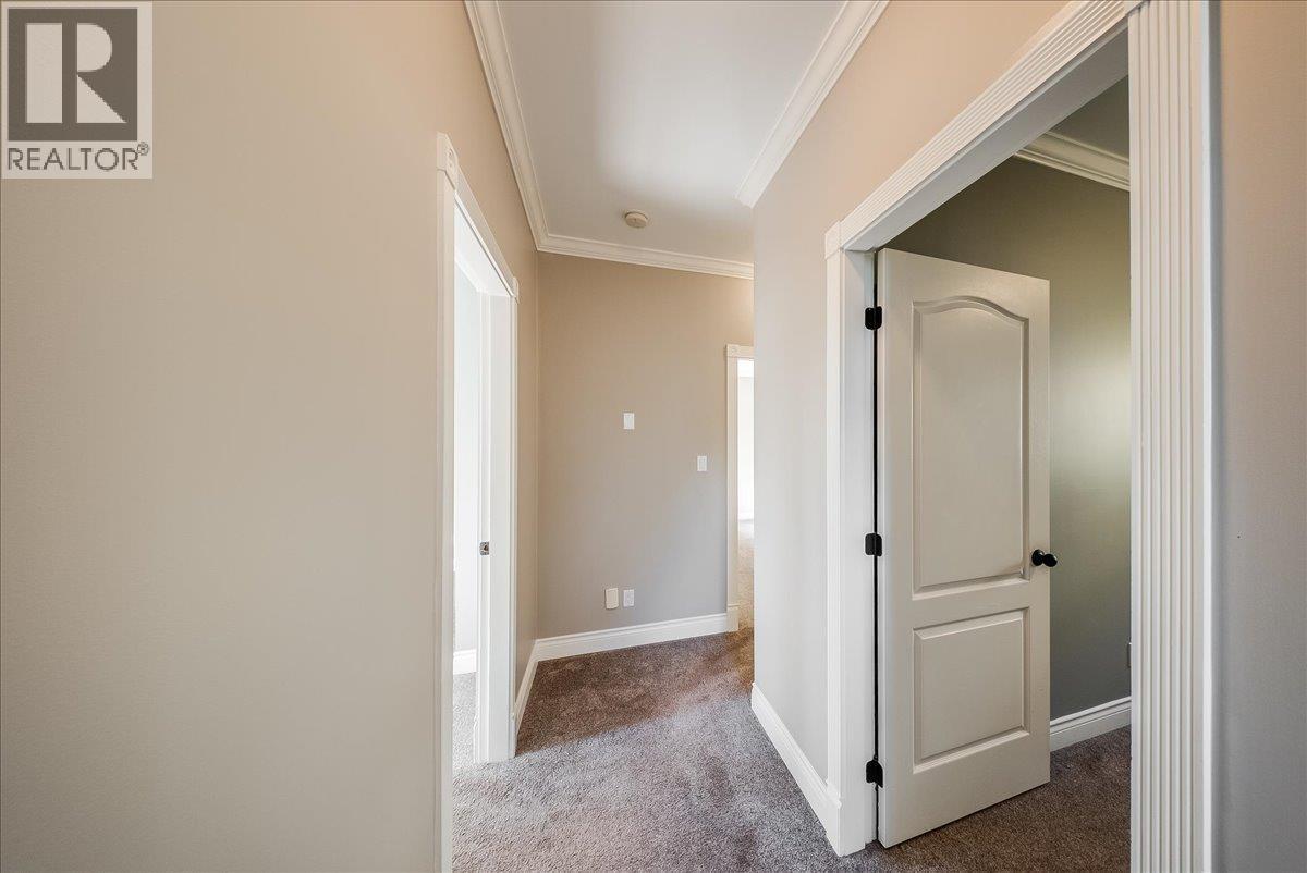 1860 Planer Crescent, Rossland, British Columbia  V0G 1Y0 - Photo 43 - 10403211