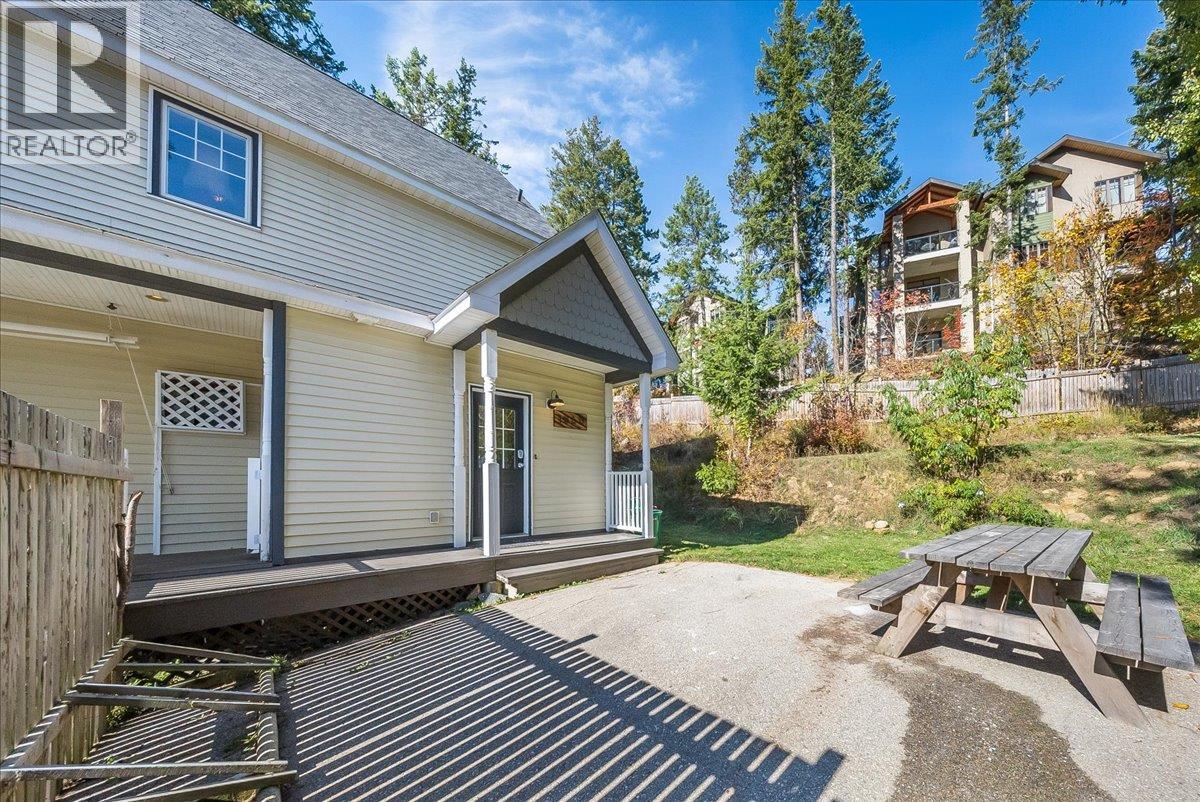 1860 Planer Crescent, Rossland, British Columbia  V0G 1Y0 - Photo 71 - 10403211
