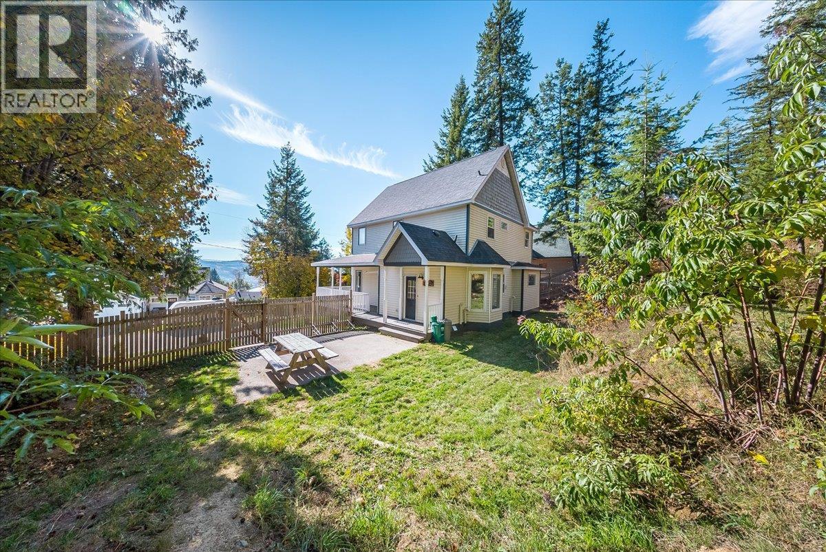 1860 Planer Crescent, Rossland, British Columbia  V0G 1Y0 - Photo 72 - 10403211