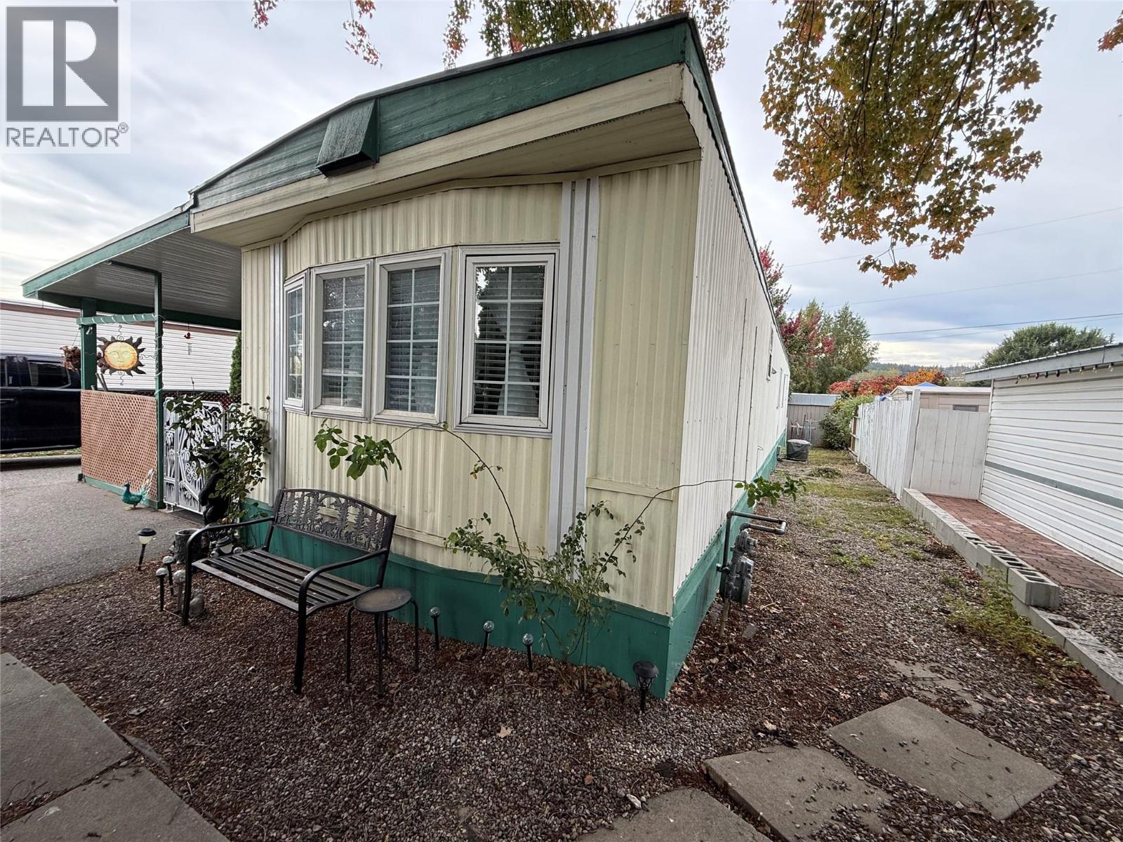 720 Commonwealth Road Unit# 64, Kelowna, British Columbia  V4V 1R6 - Photo 2 - 10403265