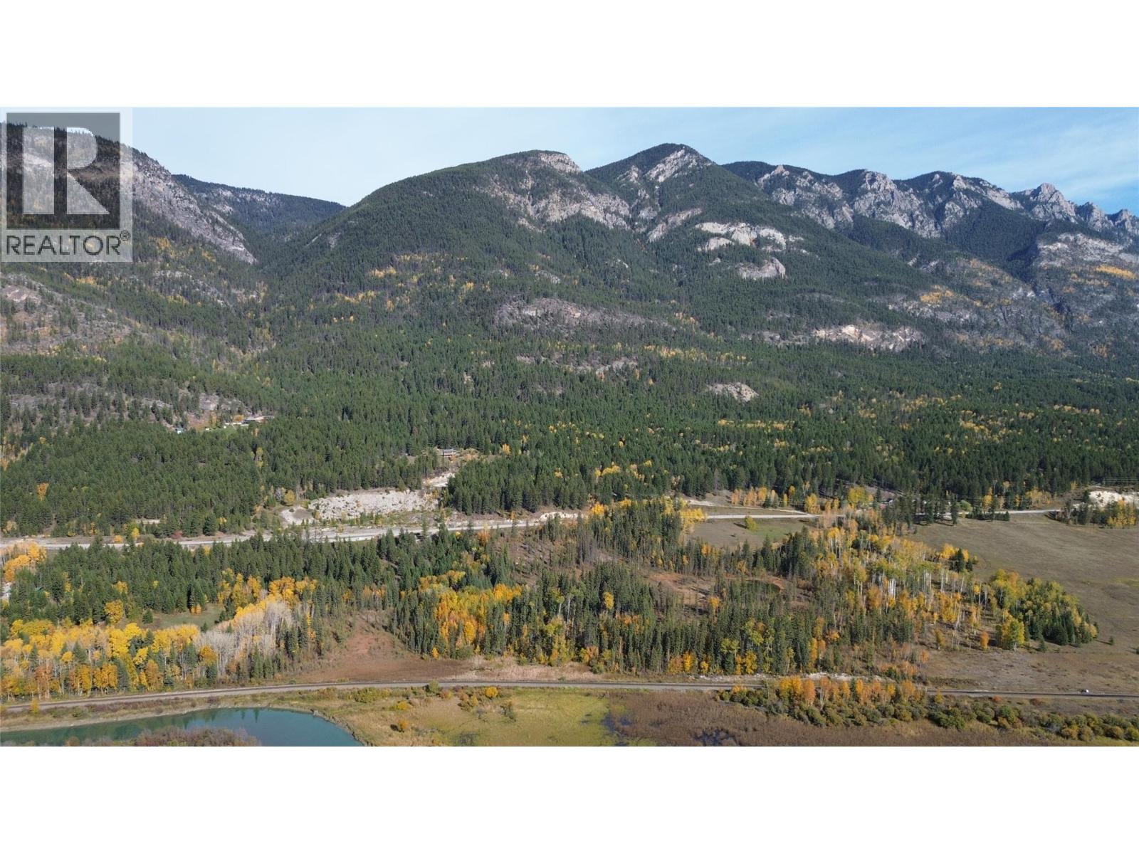 2660 95 Highway, Brisco, British Columbia  V0A 1B0 - Photo 40 - 10403277