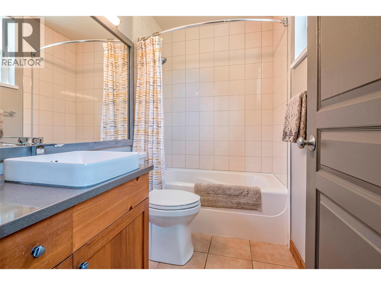 9808 Silver Star Road Unit# 109, Vernon, British Columbia  V1B 3X4 - Photo 12 - 10403065