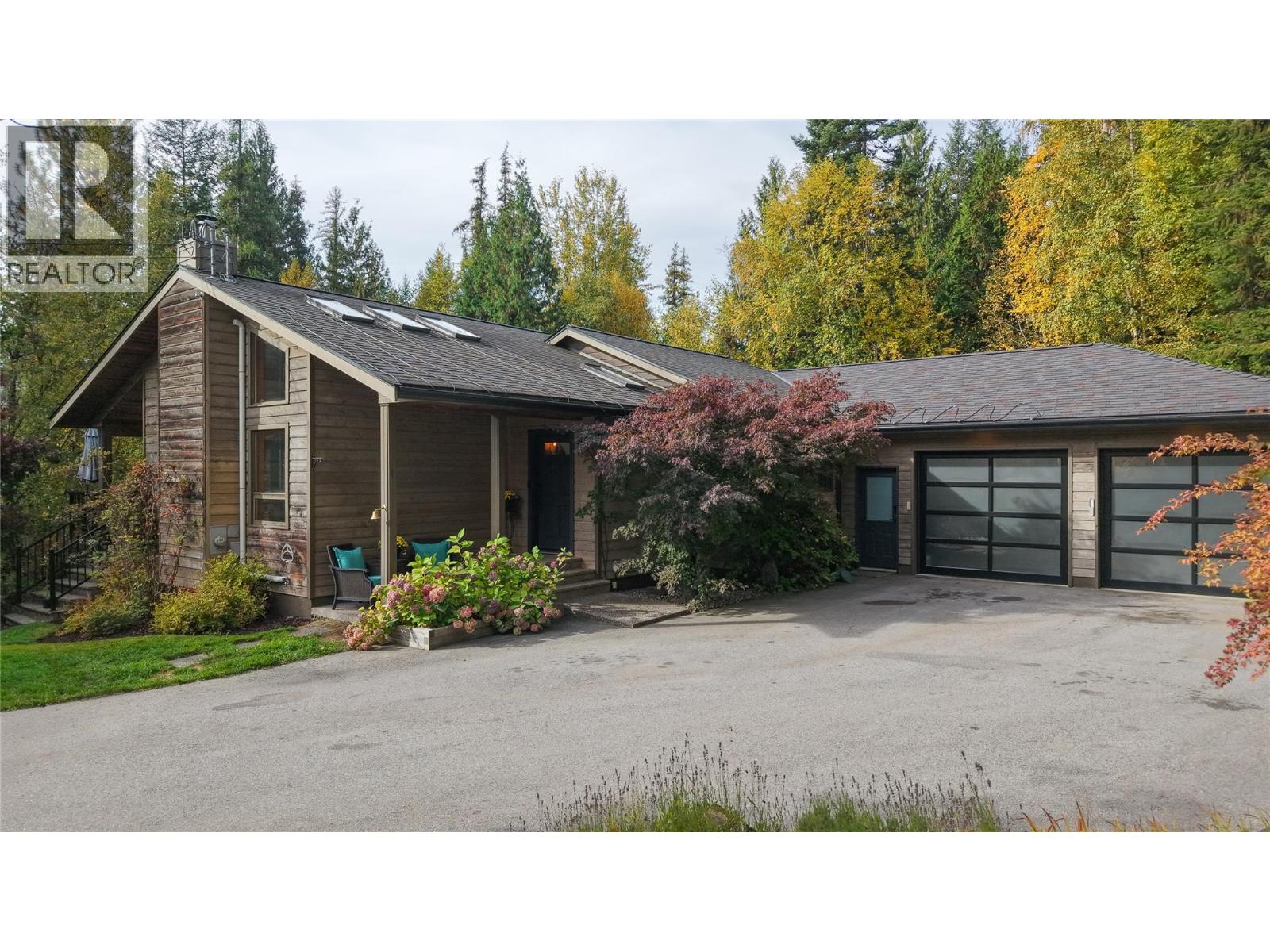 3795 Aaron Road, Bonnington, British Columbia  V0G 2G3 - Photo 1 - 10403107