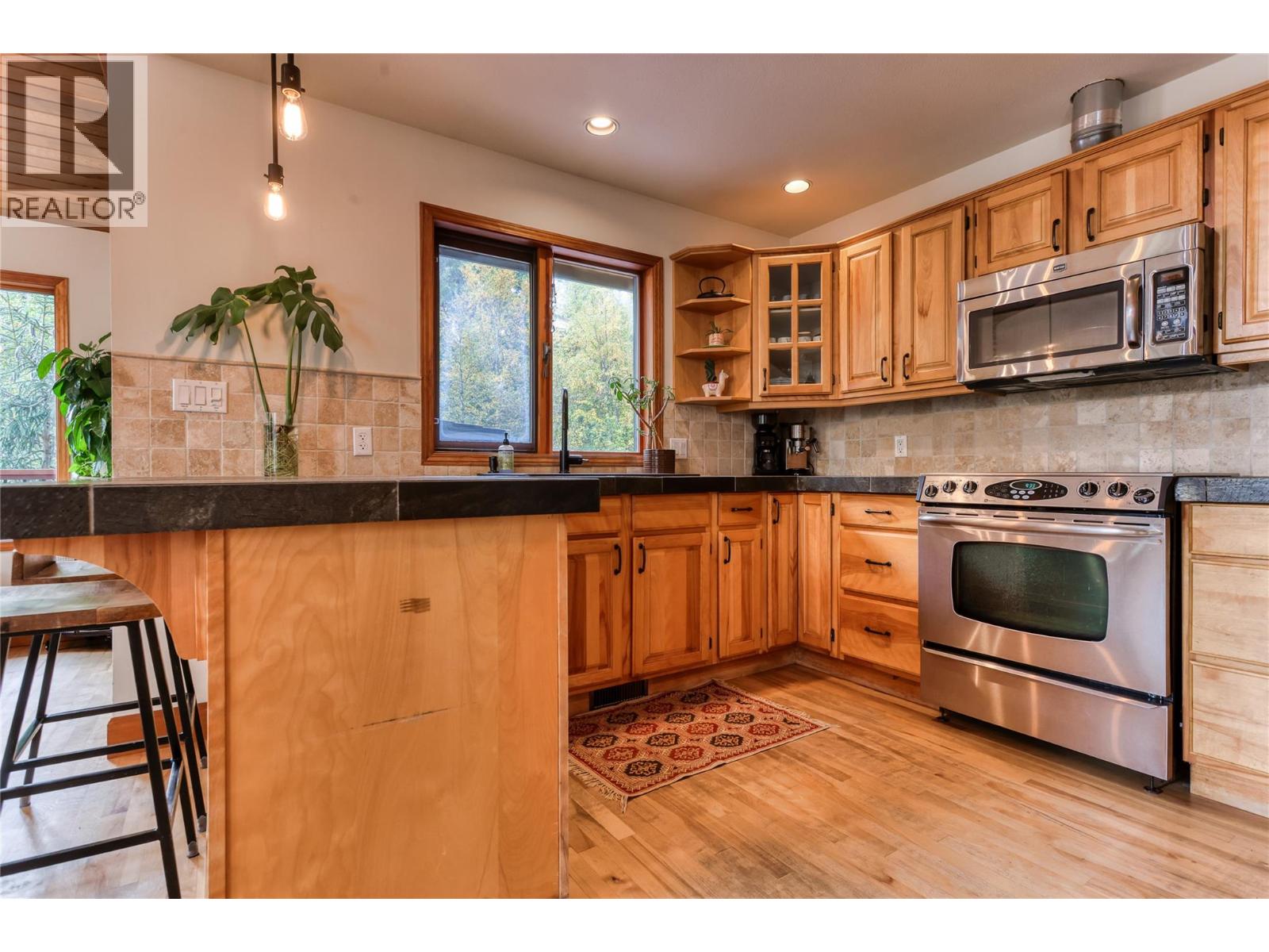 3795 Aaron Road, Bonnington, British Columbia  V0G 2G3 - Photo 11 - 10403107
