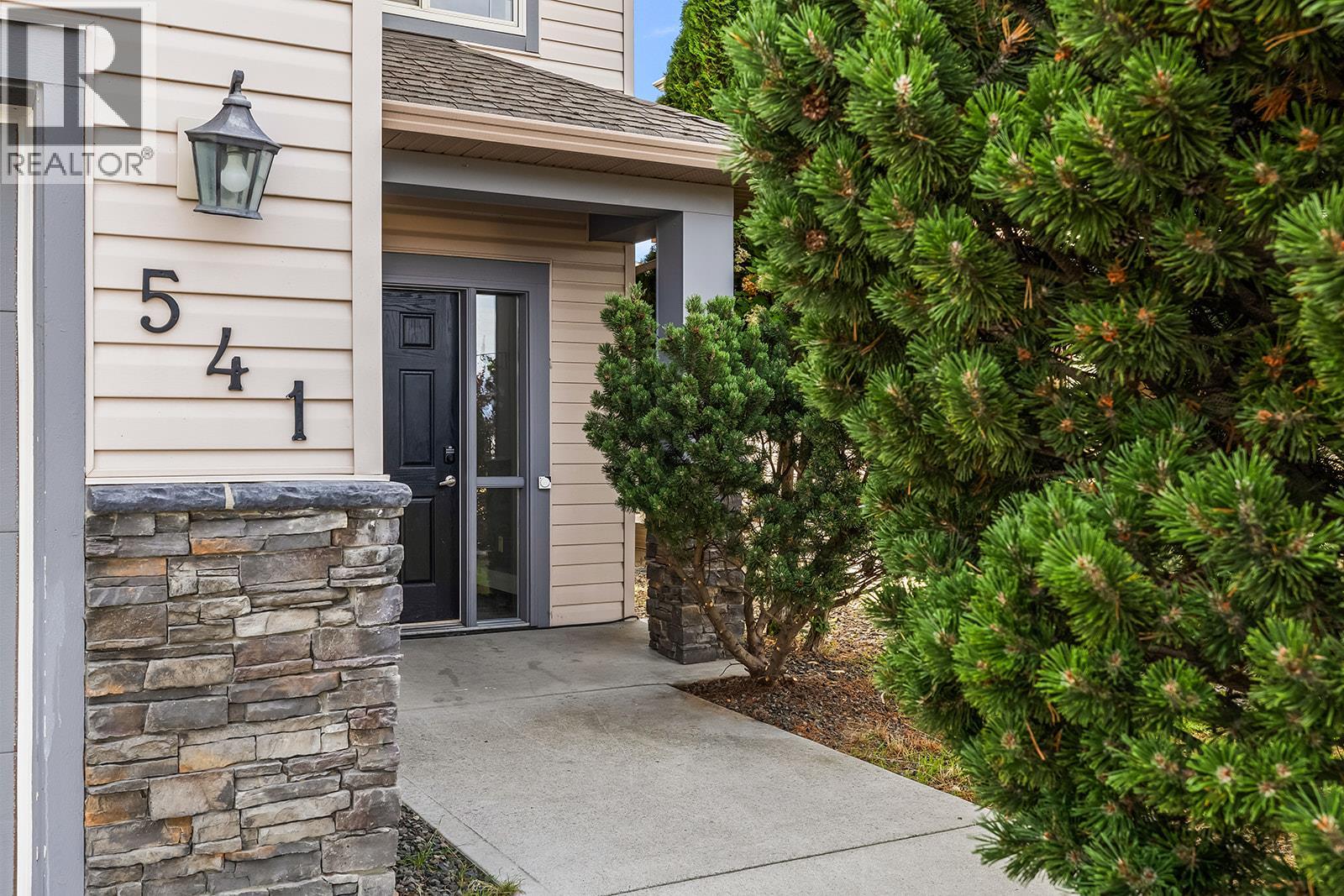 541 Quartz Crescent, Kelowna, British Columbia  V1W 5C5 - Photo 3 - 10399666