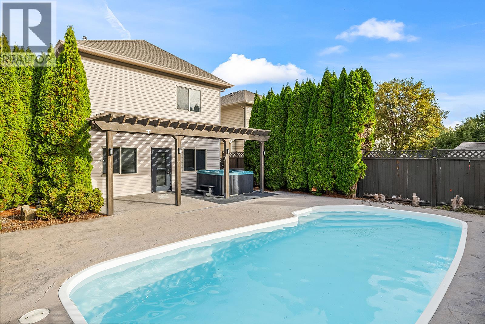 541 Quartz Crescent, Kelowna, British Columbia  V1W 5C5 - Photo 8 - 10399666