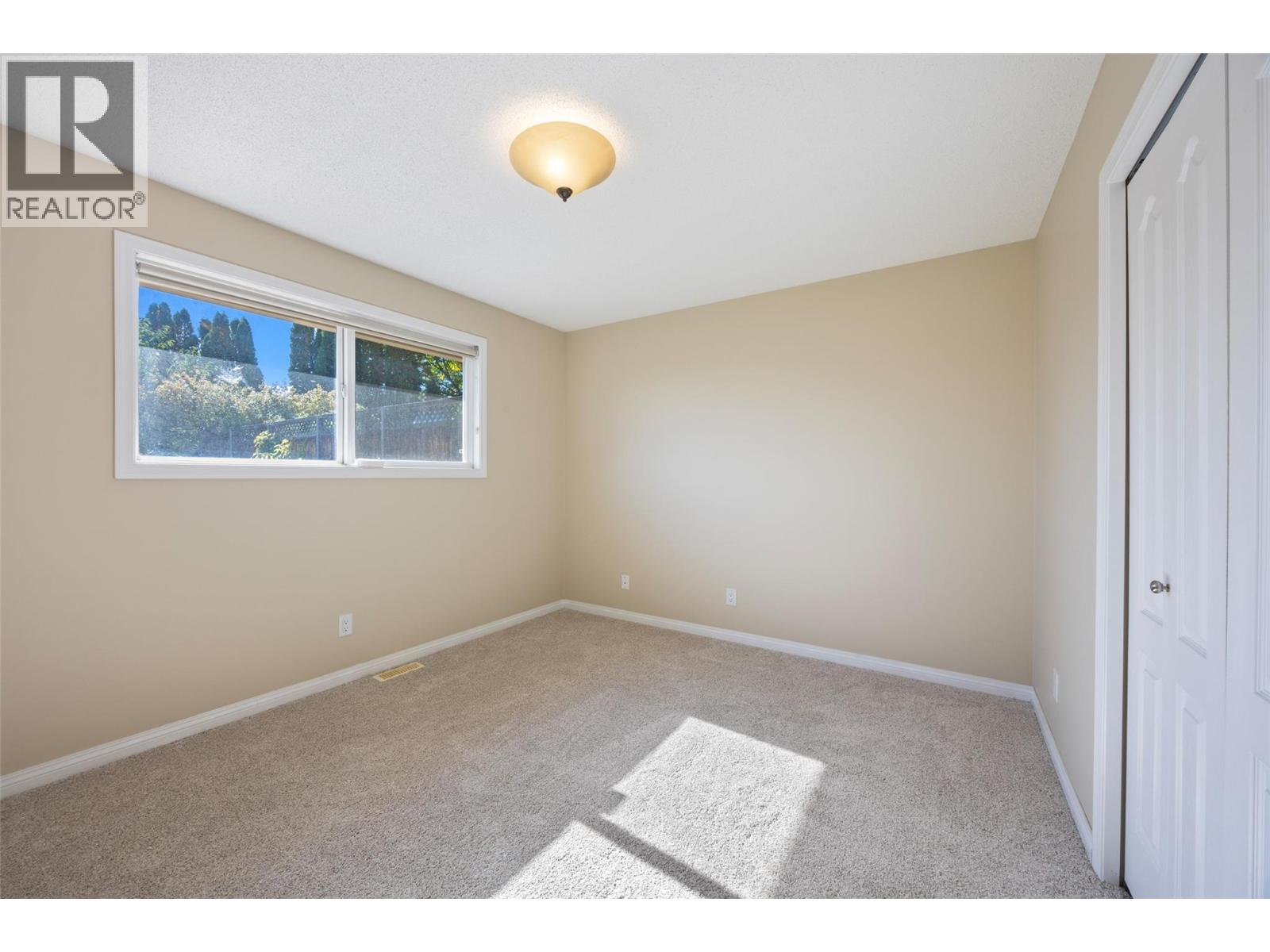 1145 Linthorpe Road, Kamloops, British Columbia  V2B 7S5 - Photo 14 - 10402828