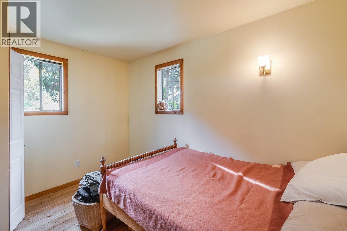 3051 Fofonow Road, Nelson, British Columbia  V1L 6Y5 - Photo 19 - 10403260