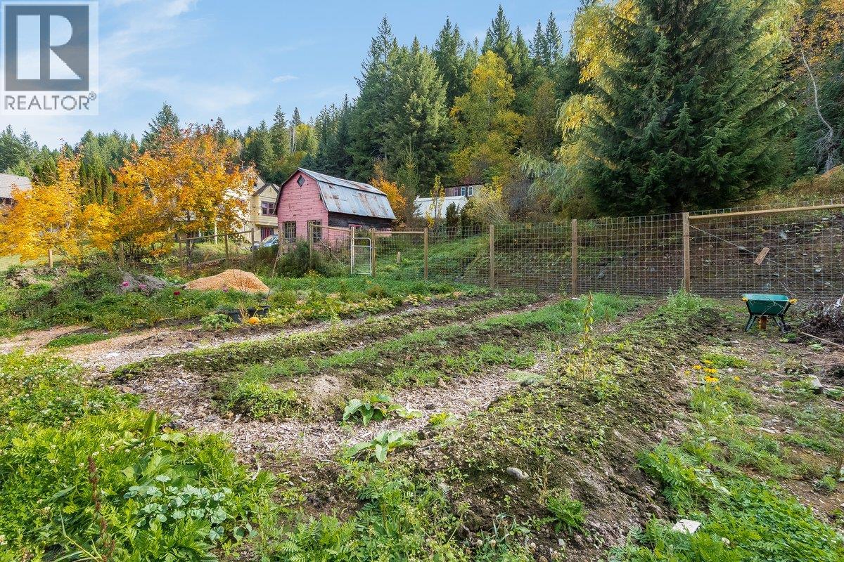 3051 Fofonow Road, Nelson, British Columbia  V1L 6Y5 - Photo 48 - 10403260