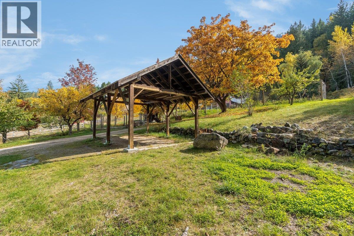 3051 Fofonow Road, Nelson, British Columbia  V1L 6Y5 - Photo 53 - 10403260