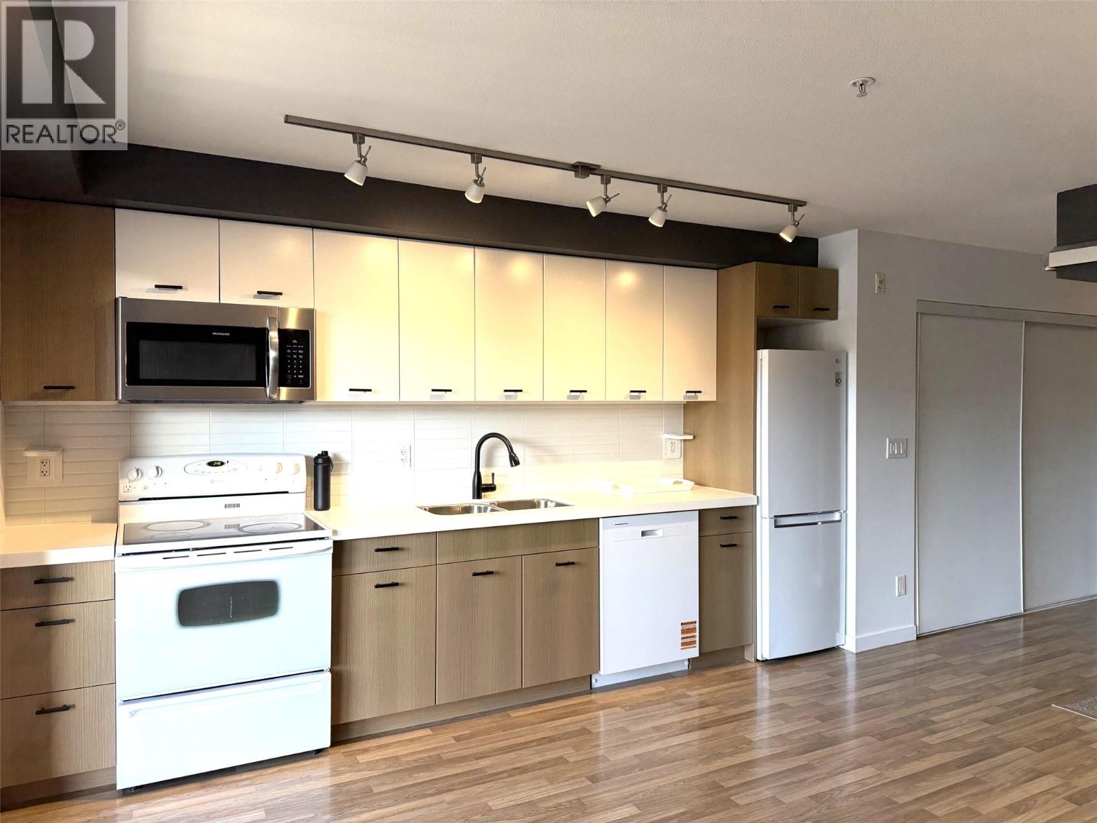1550 Dickson Avenue Unit# 218, Kelowna, British Columbia  V1Y 1H7 - Photo 6 - 10403003