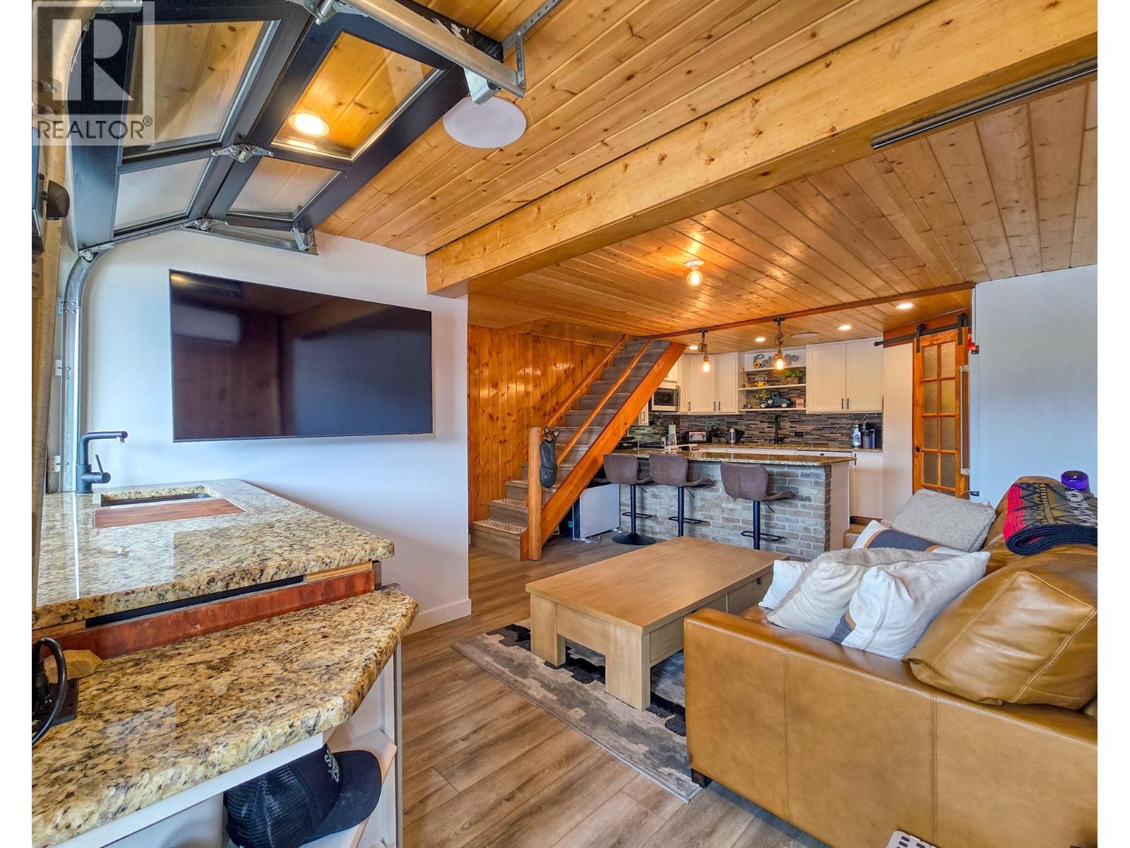 449 Lakeview Place, Invermere, British Columbia  V0A 1K3 - Photo 66 - 10403144