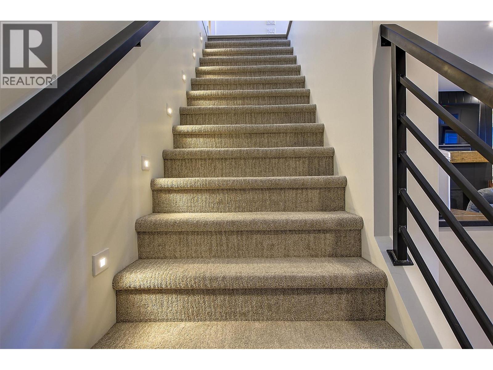 2064 Ryegrass Road, Kelowna, British Columbia  V1P 0A2 - Photo 56 - 10402278