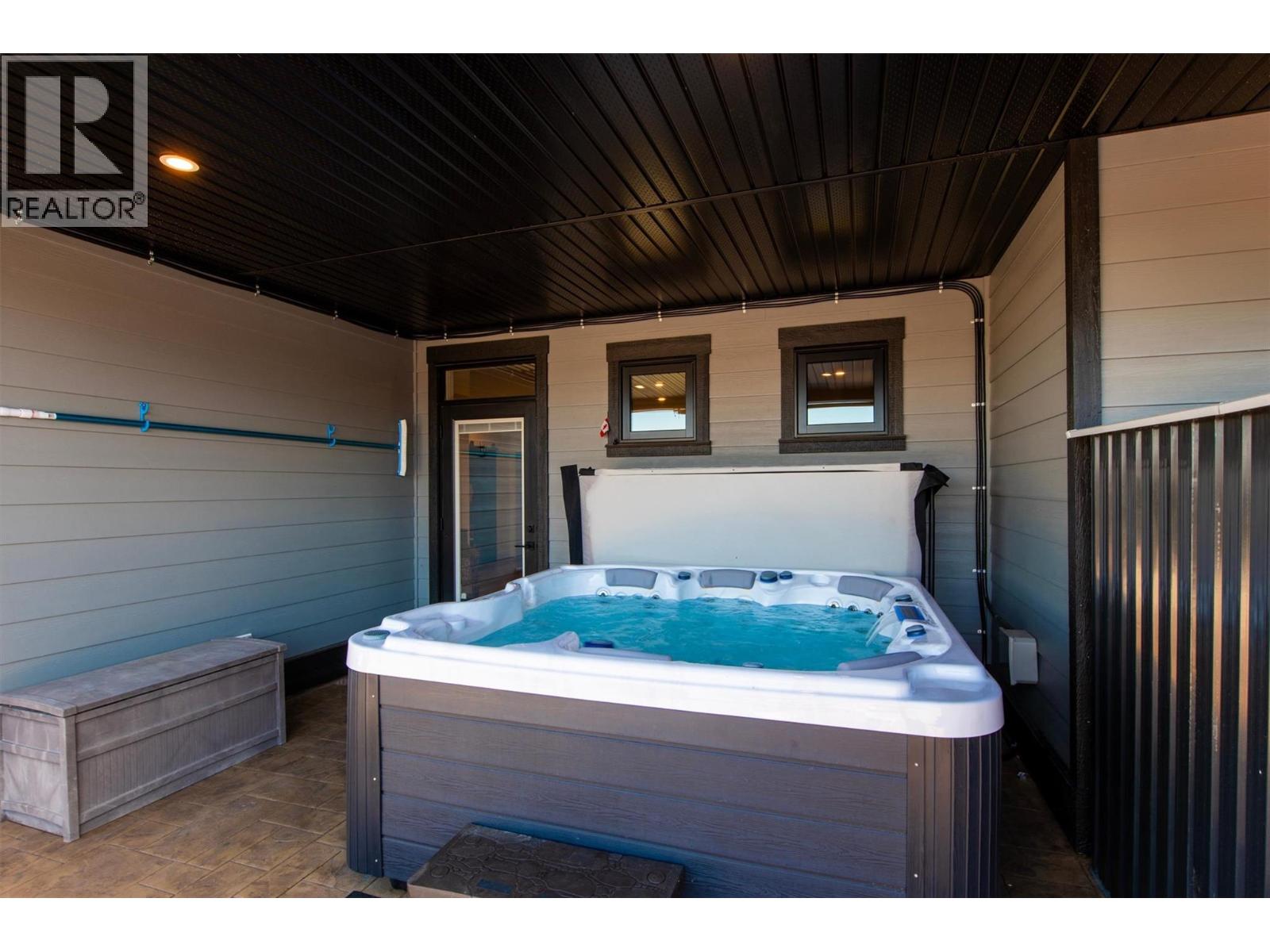 2064 Ryegrass Road, Kelowna, British Columbia  V1P 0A2 - Photo 69 - 10402278