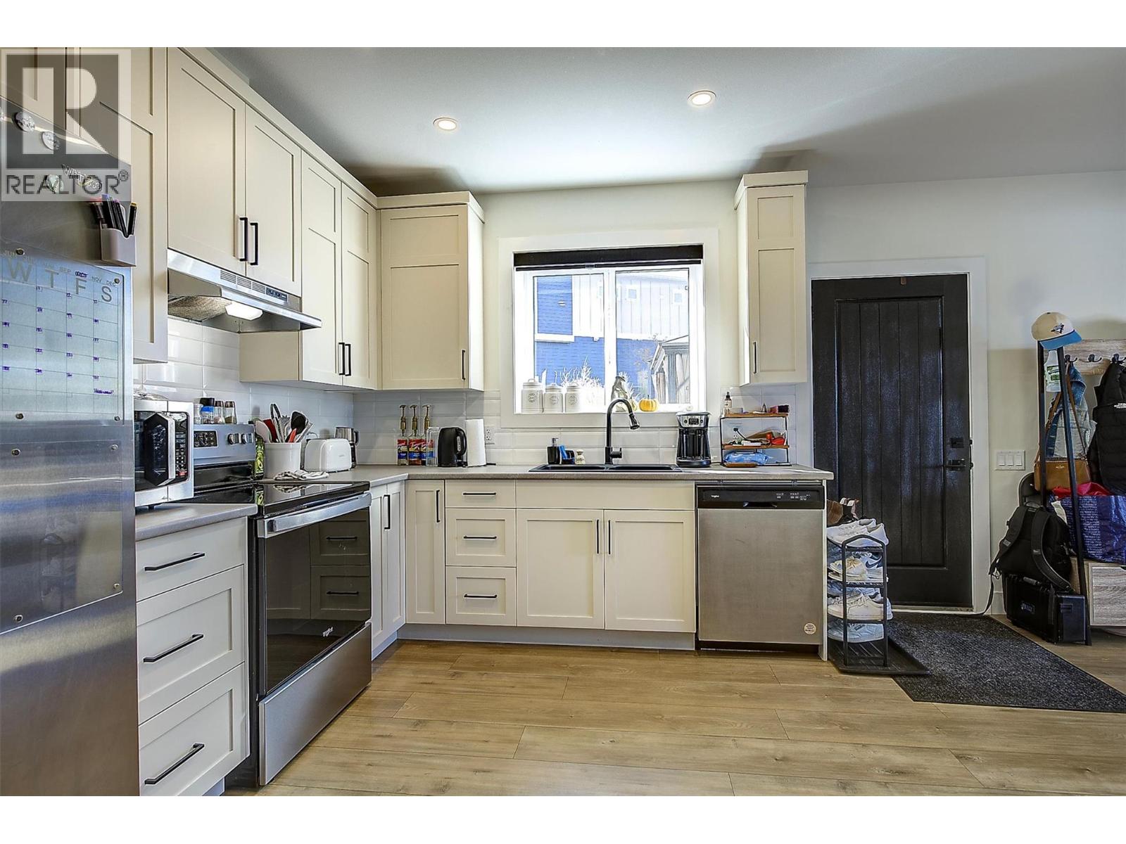 2064 Ryegrass Road, Kelowna, British Columbia  V1P 0A2 - Photo 84 - 10402278