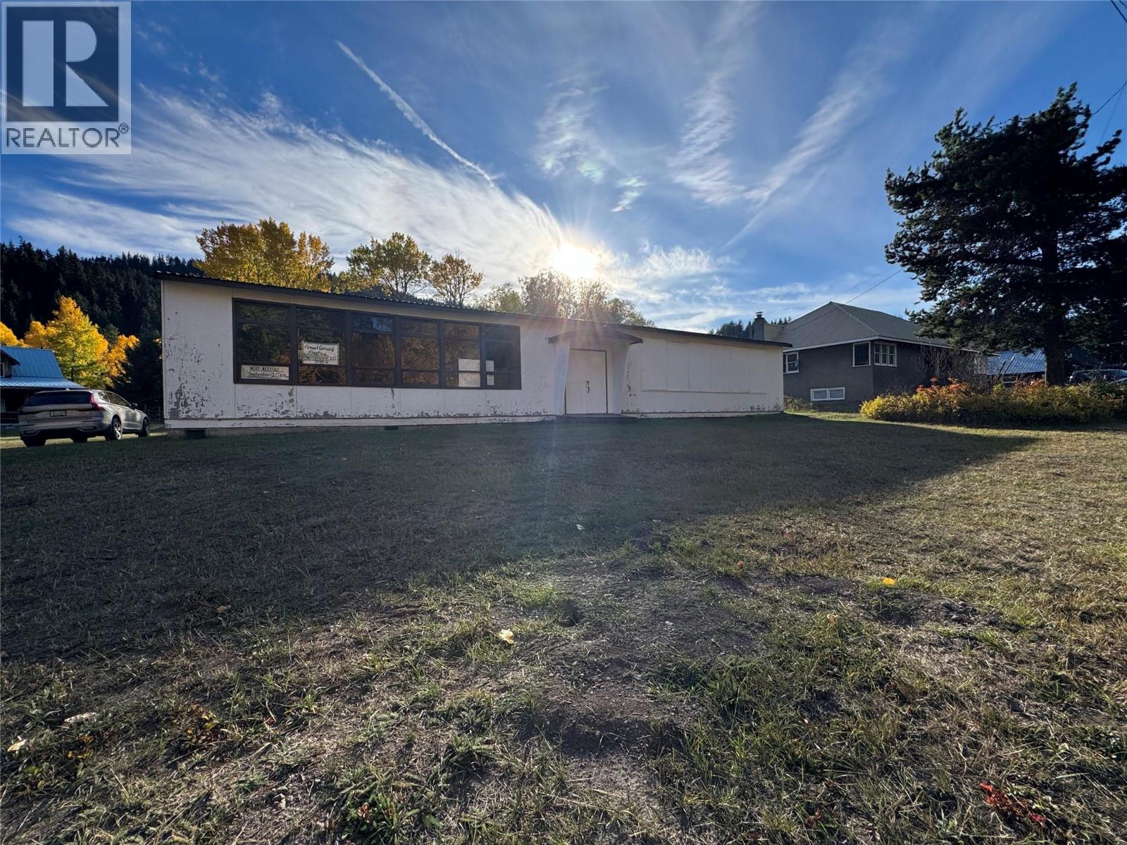 5597s Coldwater Road, Merritt, British Columbia  V1K 1M9 - Photo 1 - 10403233