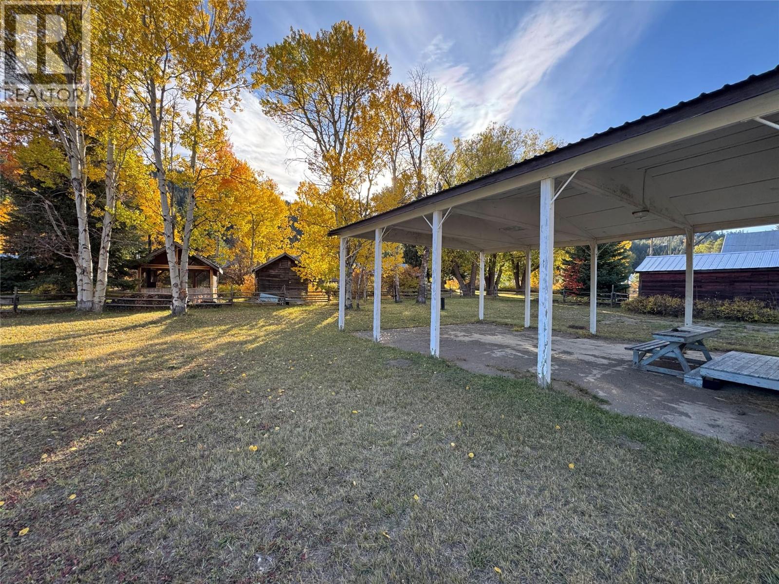 5597s Coldwater Road, Merritt, British Columbia  V1K 1M9 - Photo 4 - 10403233