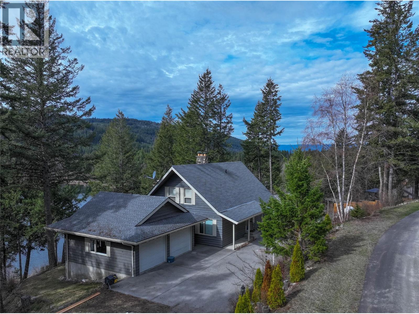 1920 Lakeview Drive, Kamloops, British Columbia  V0E 1Z1 - Photo 1 - 10403187