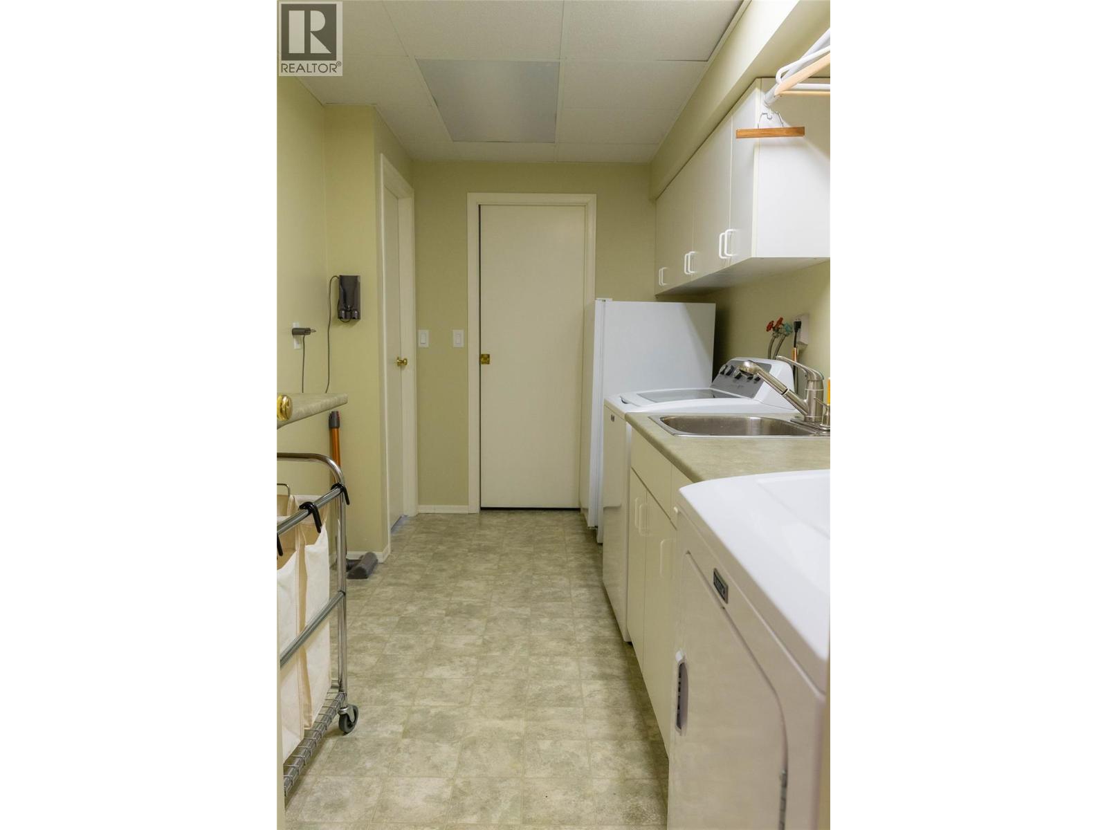 1920 Lakeview Drive, Kamloops, British Columbia  V0E 1Z1 - Photo 31 - 10403187