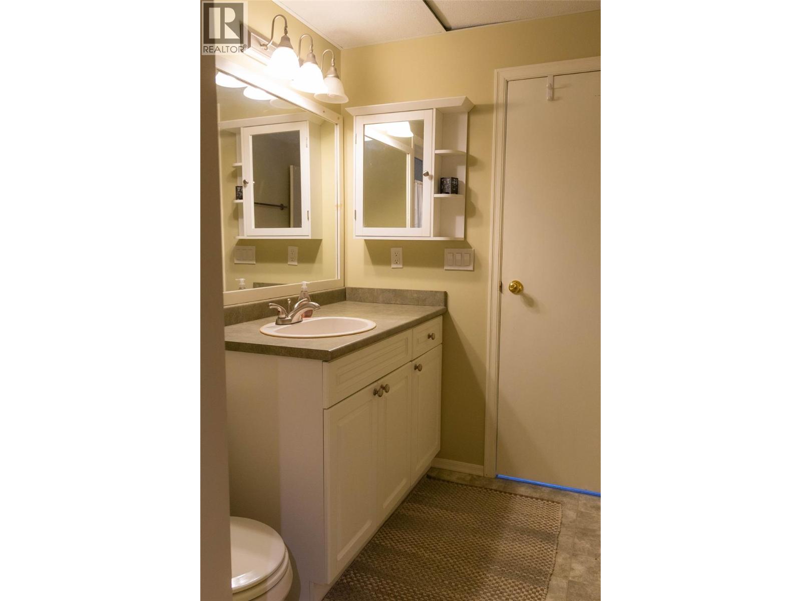 1920 Lakeview Drive, Kamloops, British Columbia  V0E 1Z1 - Photo 32 - 10403187