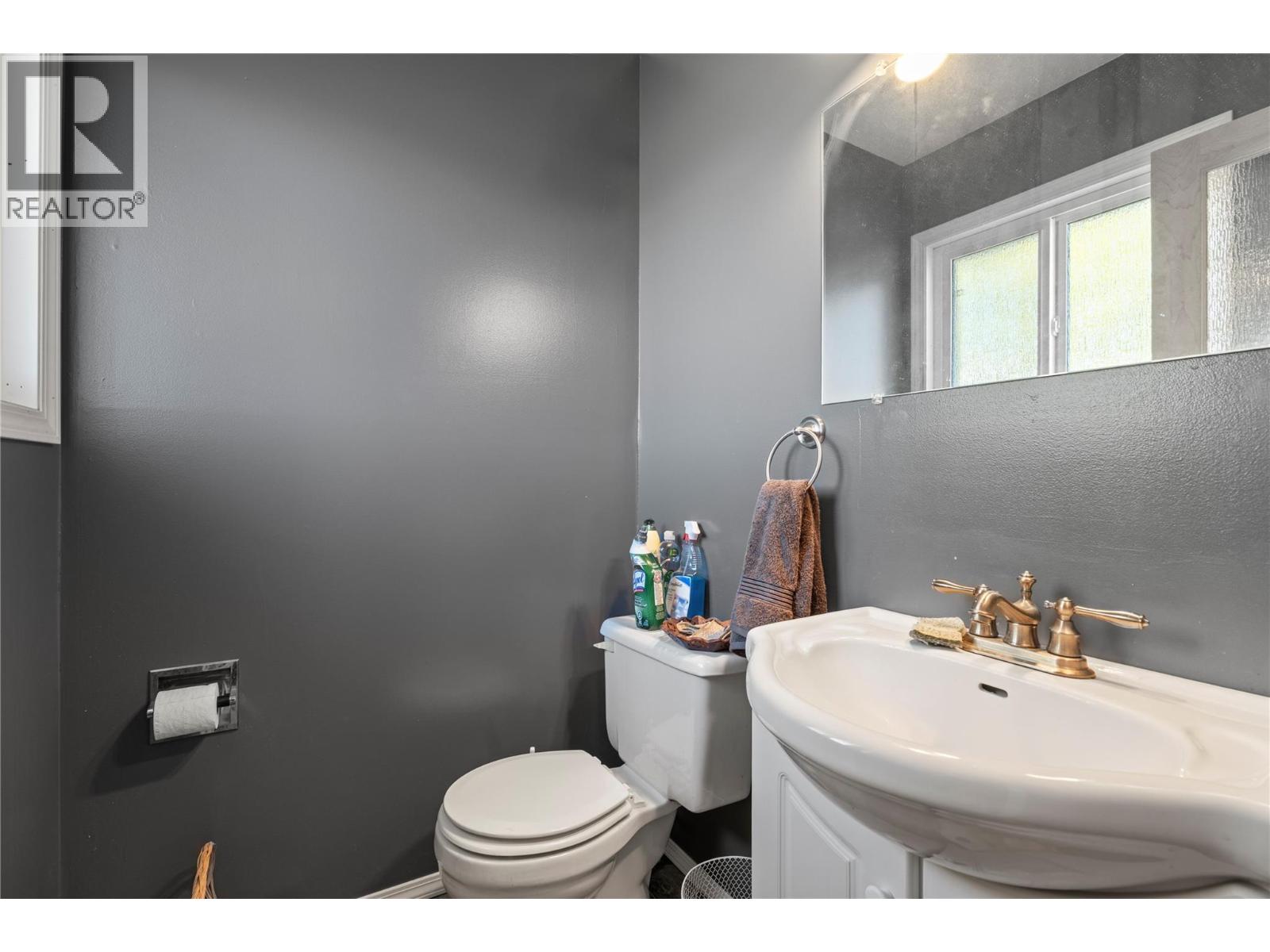 5789 Rimer Road, Vernon, British Columbia  V1B 3L3 - Photo 16 - 10402846