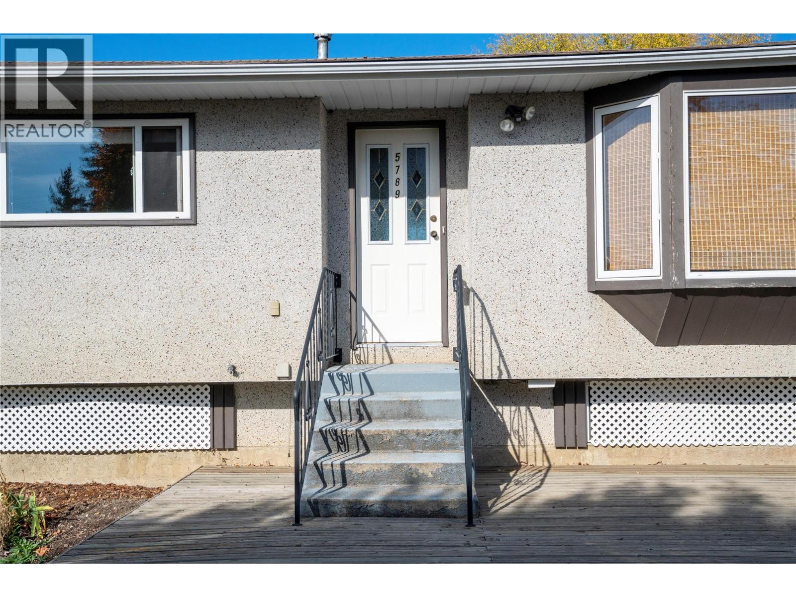 5789 Rimer Road, Vernon, British Columbia  V1B 3L3 - Photo 5 - 10402846