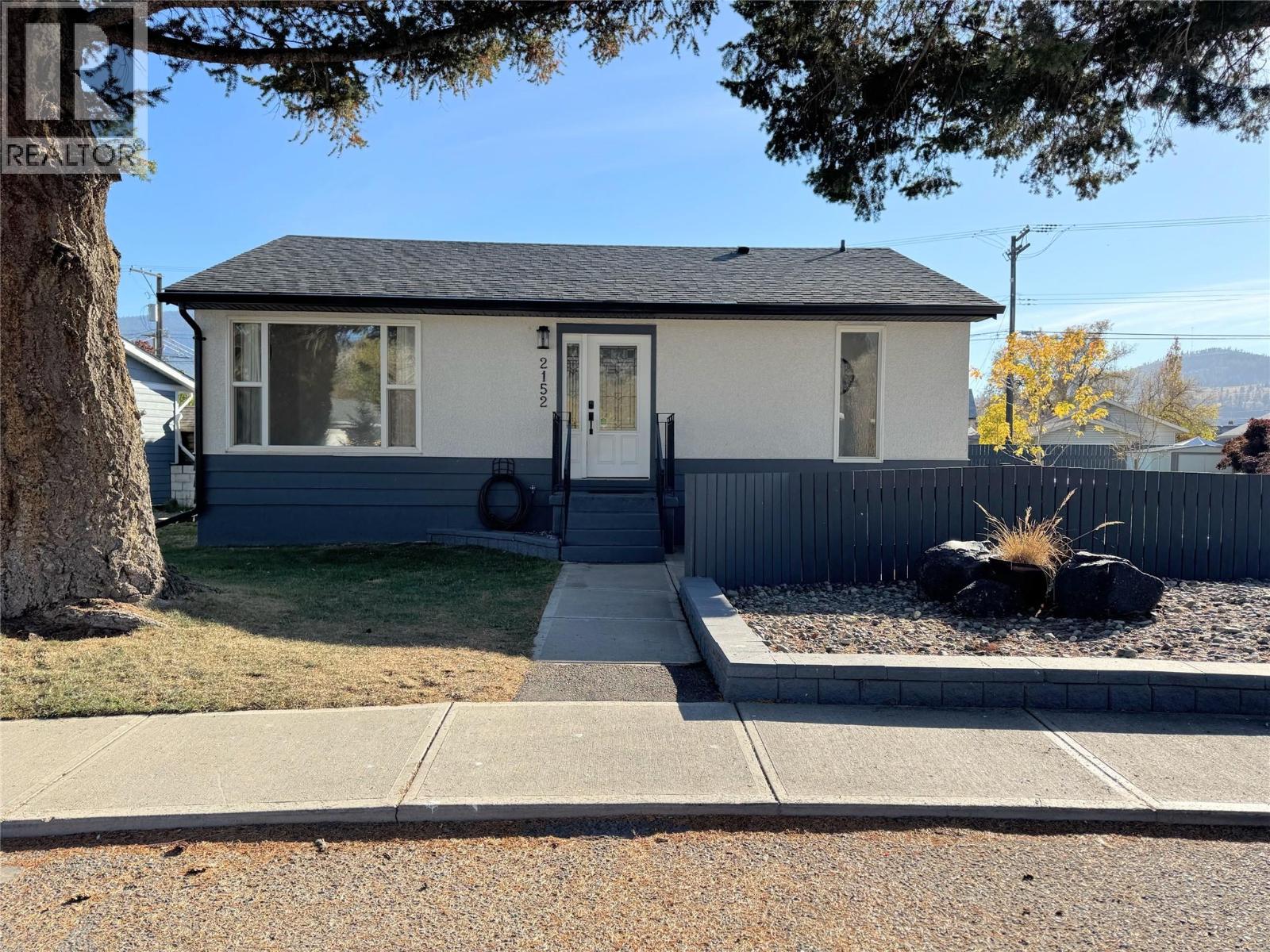 2152 Mamette Avenue, Merritt, British Columbia  V1K 1B8 - Photo 1 - 10403276