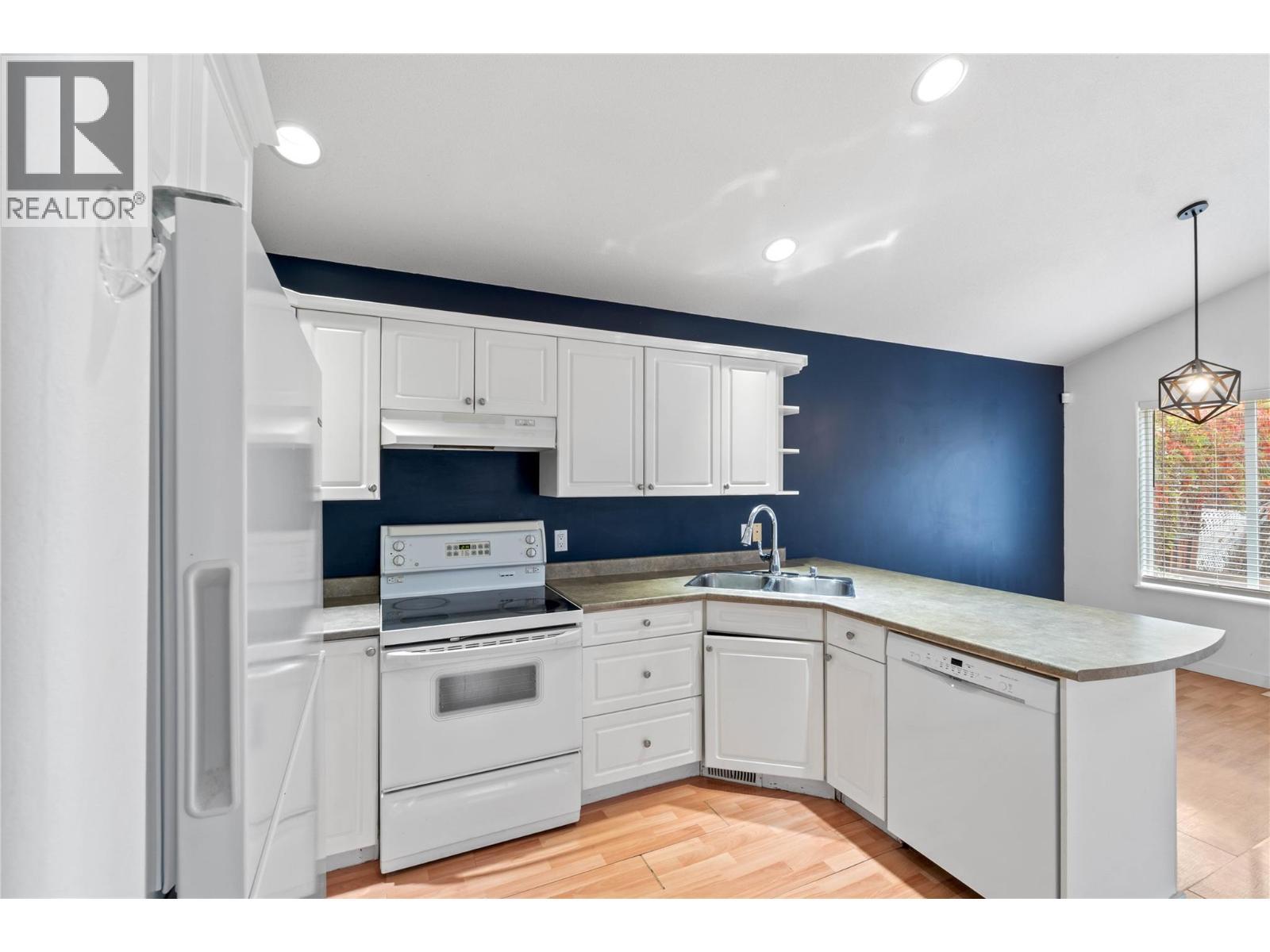 1198 Raven Drive, Kamloops, British Columbia  V2B 8P3 - Photo 10 - 10403306