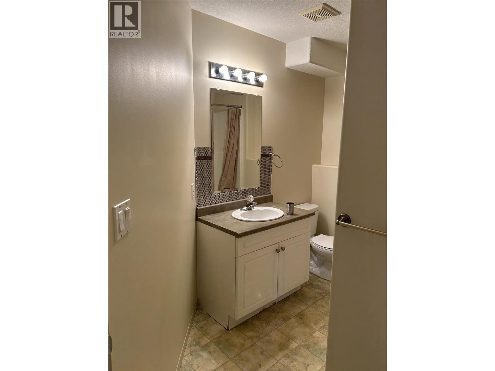 1198 Raven Drive, Kamloops, British Columbia  V2B 8P3 - Photo 27 - 10403306