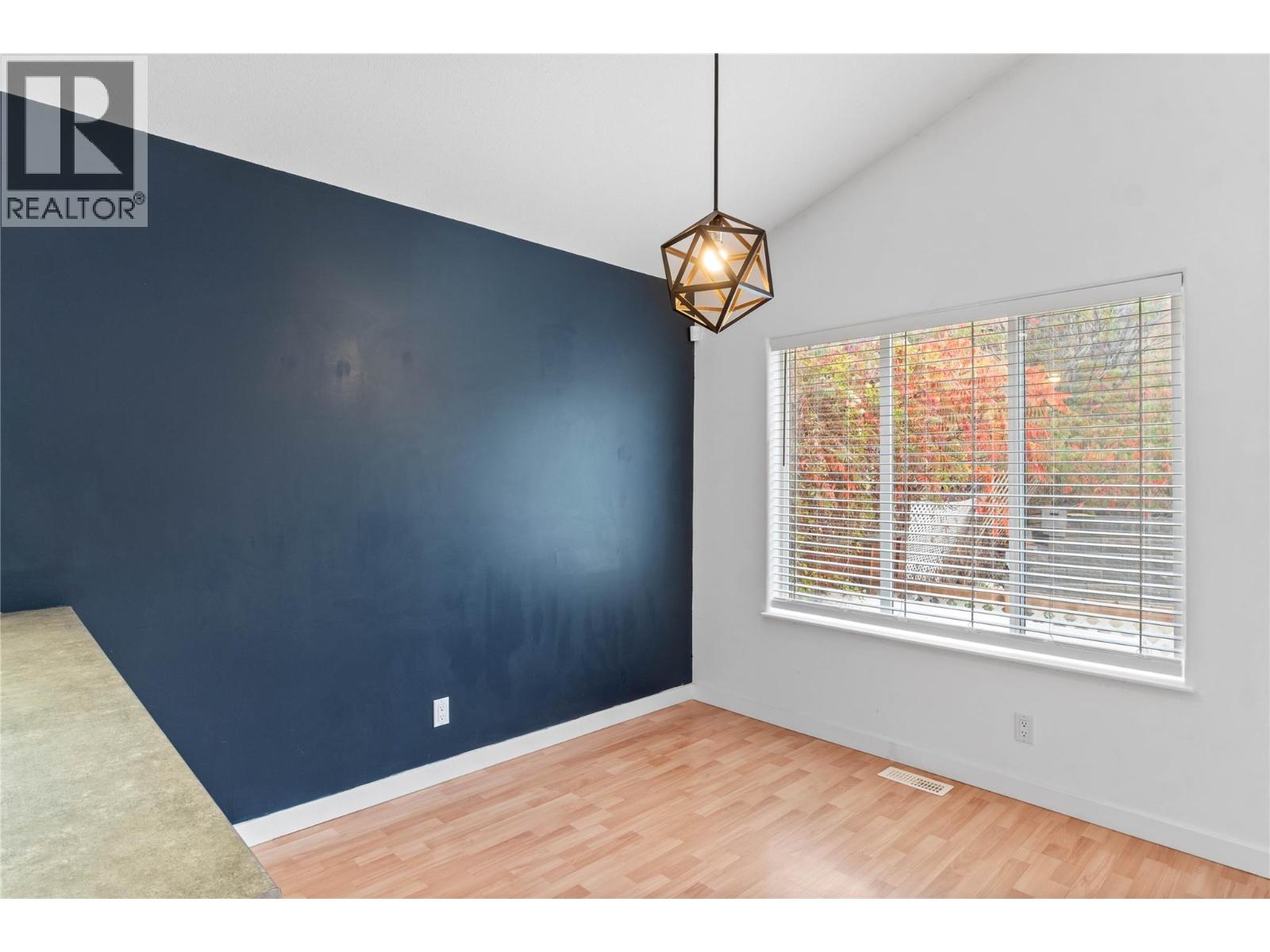 1198 Raven Drive, Kamloops, British Columbia  V2B 8P3 - Photo 8 - 10403306