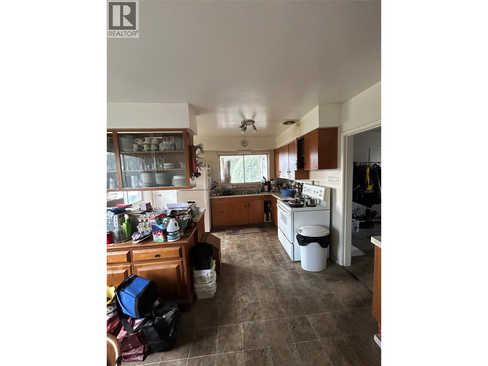 845 Alview Crescent, Kamloops, British Columbia  V2B 6C5 - Photo 16 - 10403299