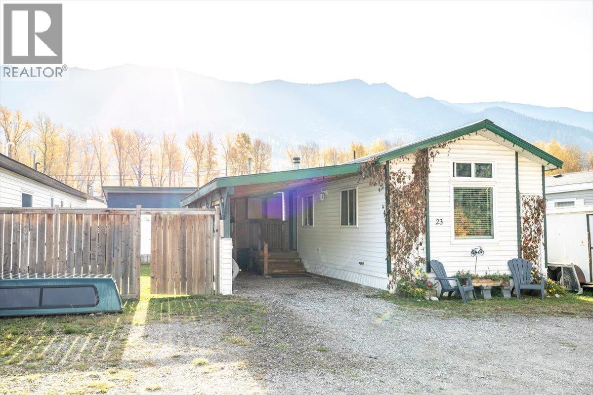 2011 3 Highway Unit# 23, Hosmer, British Columbia  V0B 1M5 - Photo 37 - 10403218