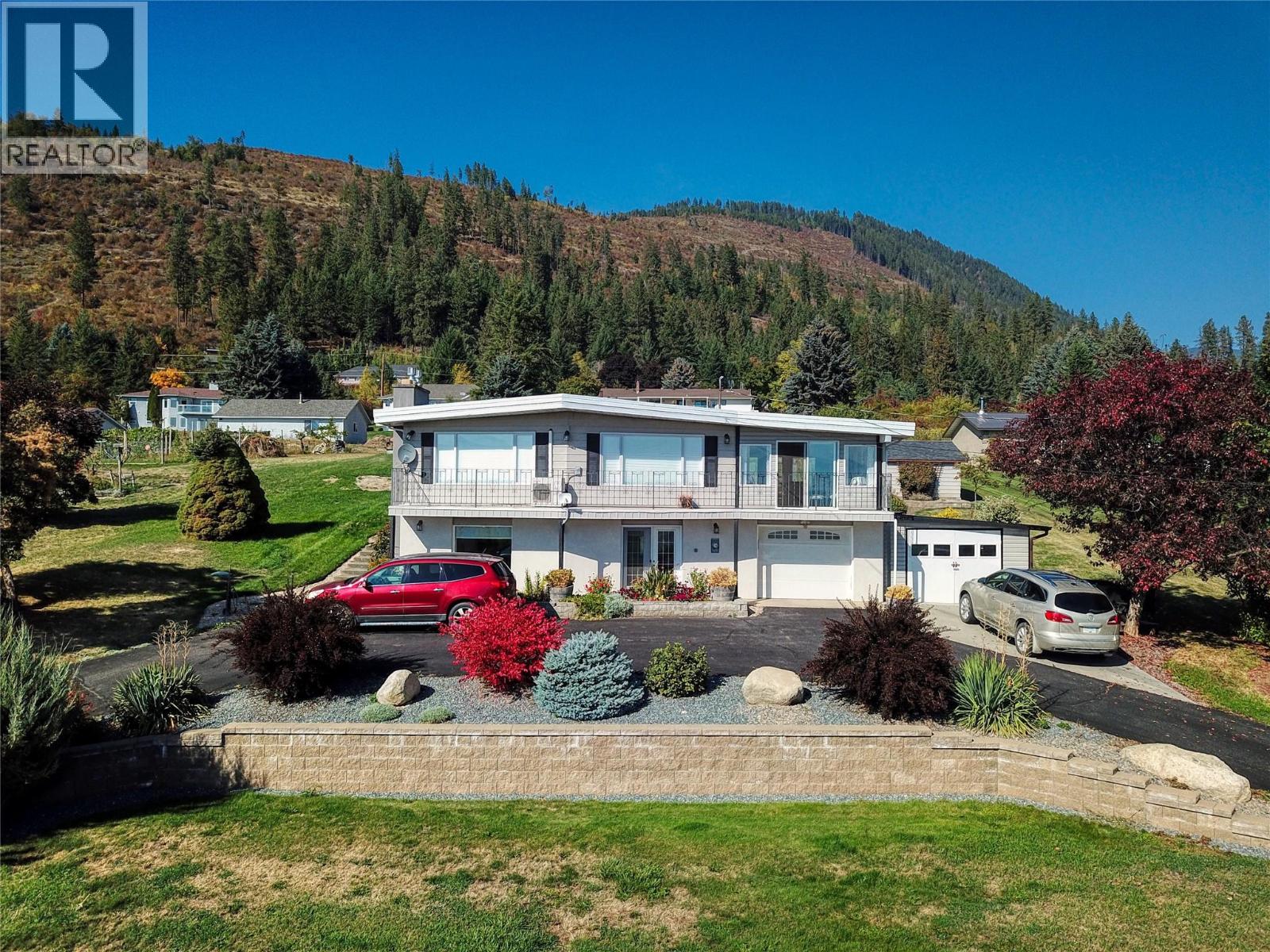 1030 Monrose Road, Creston, British Columbia  V0B 2N2 - Photo 1 - 10402175