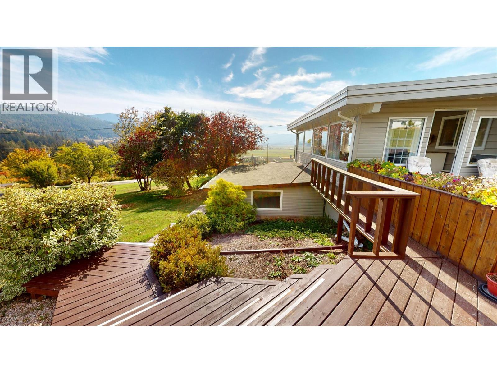 1030 Monrose Road, Creston, British Columbia  V0B 2N2 - Photo 11 - 10402175