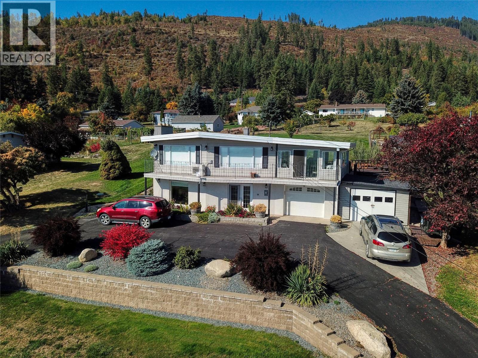 1030 Monrose Road, Creston, British Columbia  V0B 2N2 - Photo 3 - 10402175