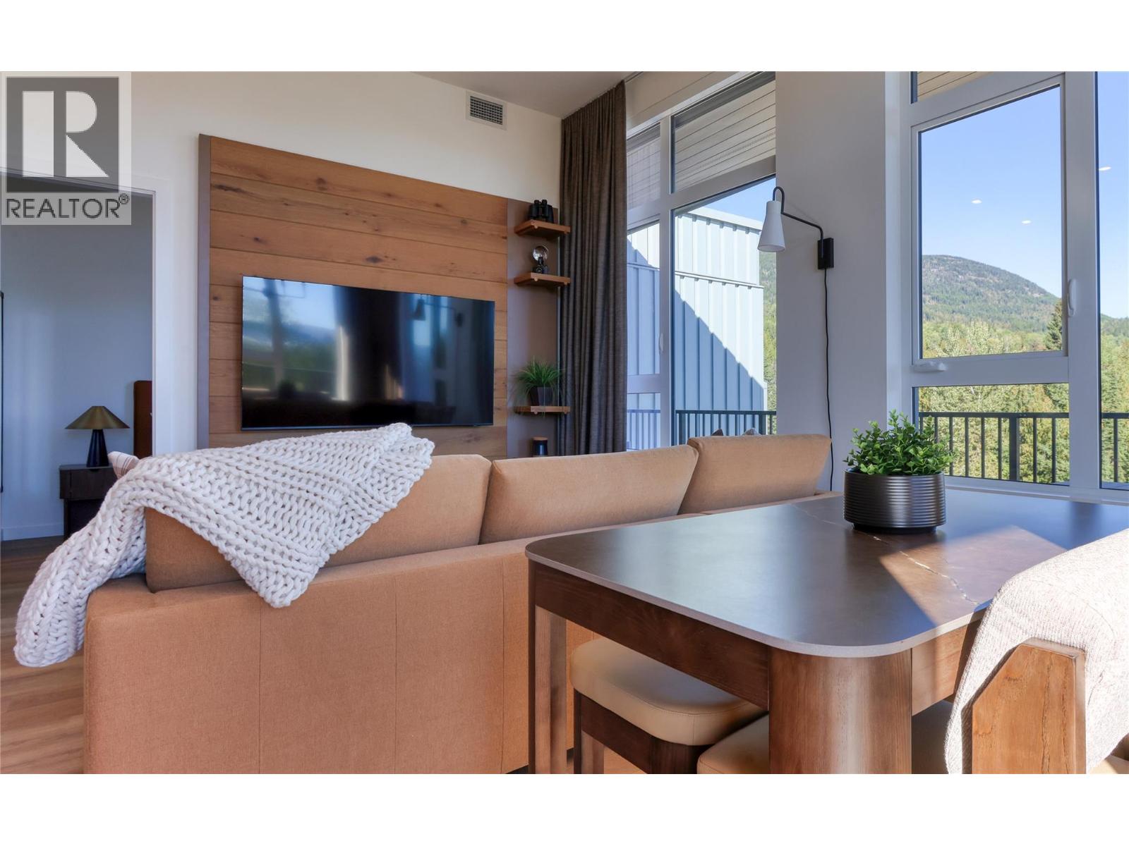 4240 Red Mountain Road Unit# 216, Rossland, British Columbia  V0G 1Y0 - Photo 4 - 10403208