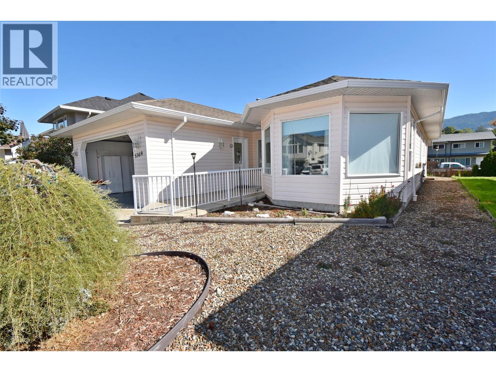 5309 21 Street, Vernon, British Columbia  V1T 9N2 - Photo 6 - 10403089