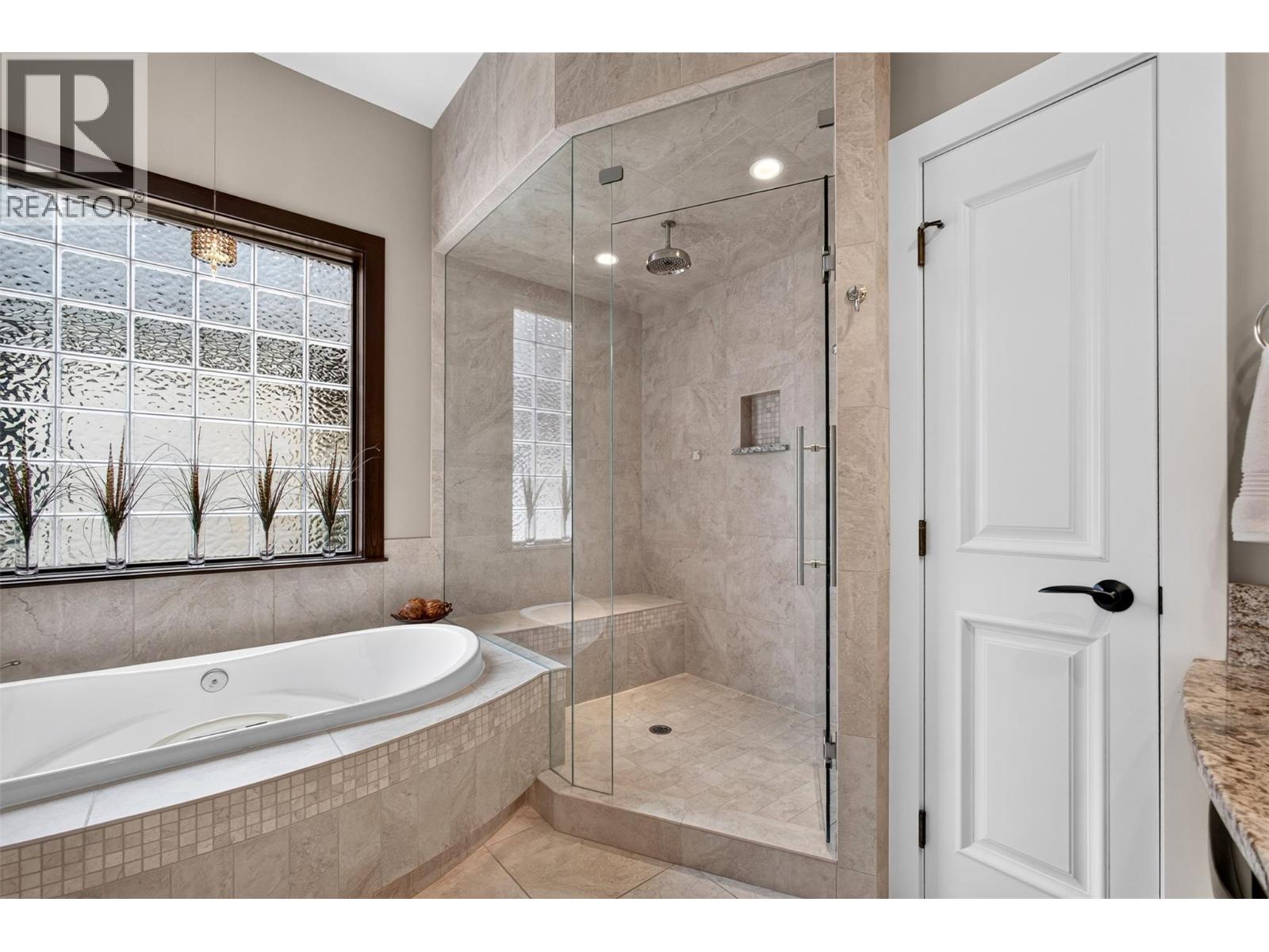 734 Marin Crescent, Kelowna, British Columbia  V1W 5C8 - Photo 26 - 10400838
