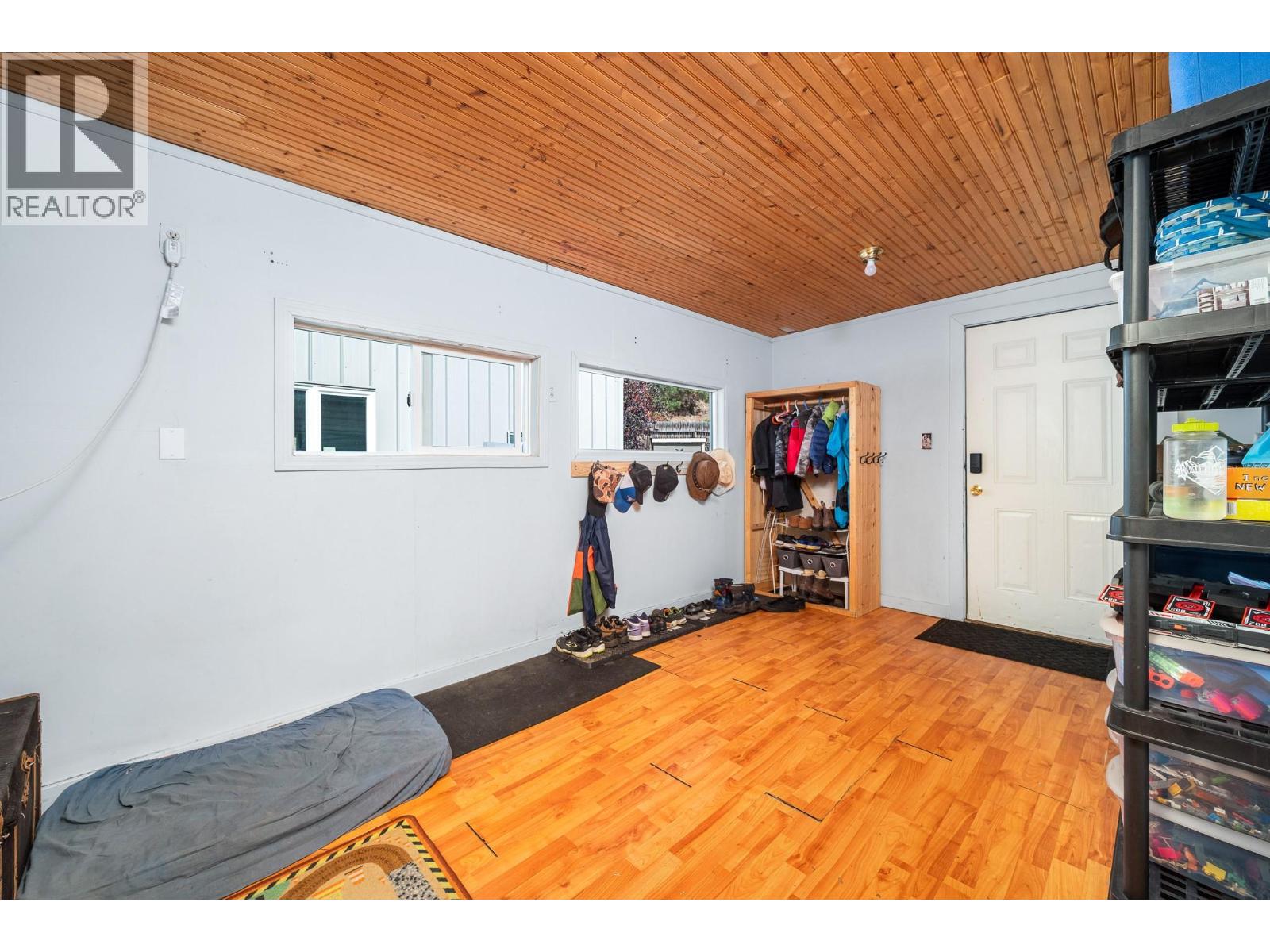 5846 Jen Sherri Place, Falkland, British Columbia  V0E 1W0 - Photo 18 - 10403326