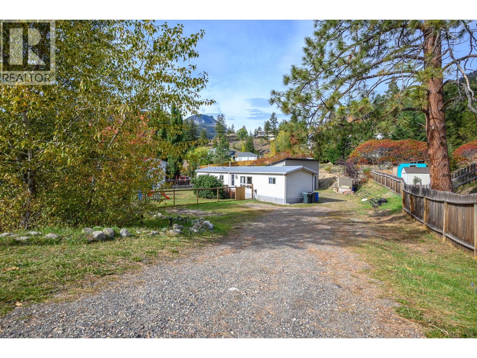 5846 Jen Sherri Place, Falkland, British Columbia  V0E 1W0 - Photo 2 - 10403326