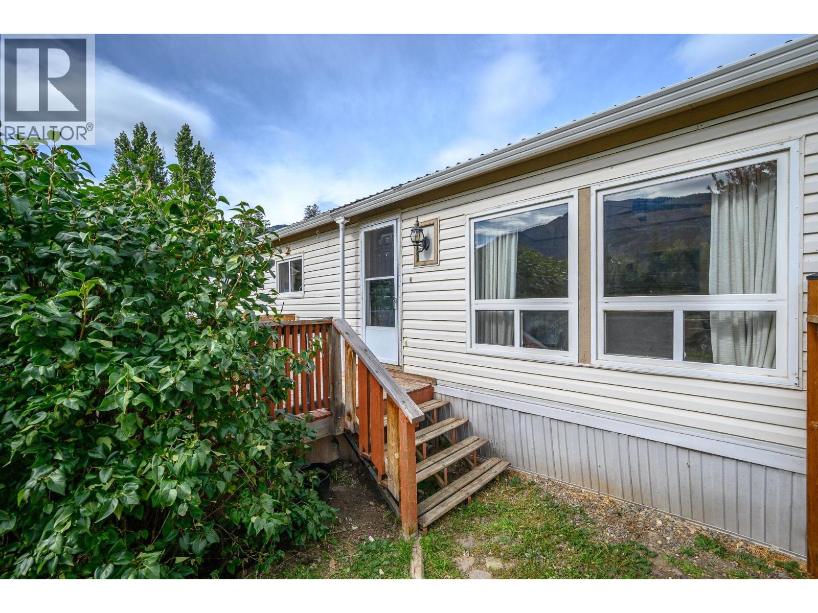 5846 Jen Sherri Place, Falkland, British Columbia  V0E 1W0 - Photo 3 - 10403326
