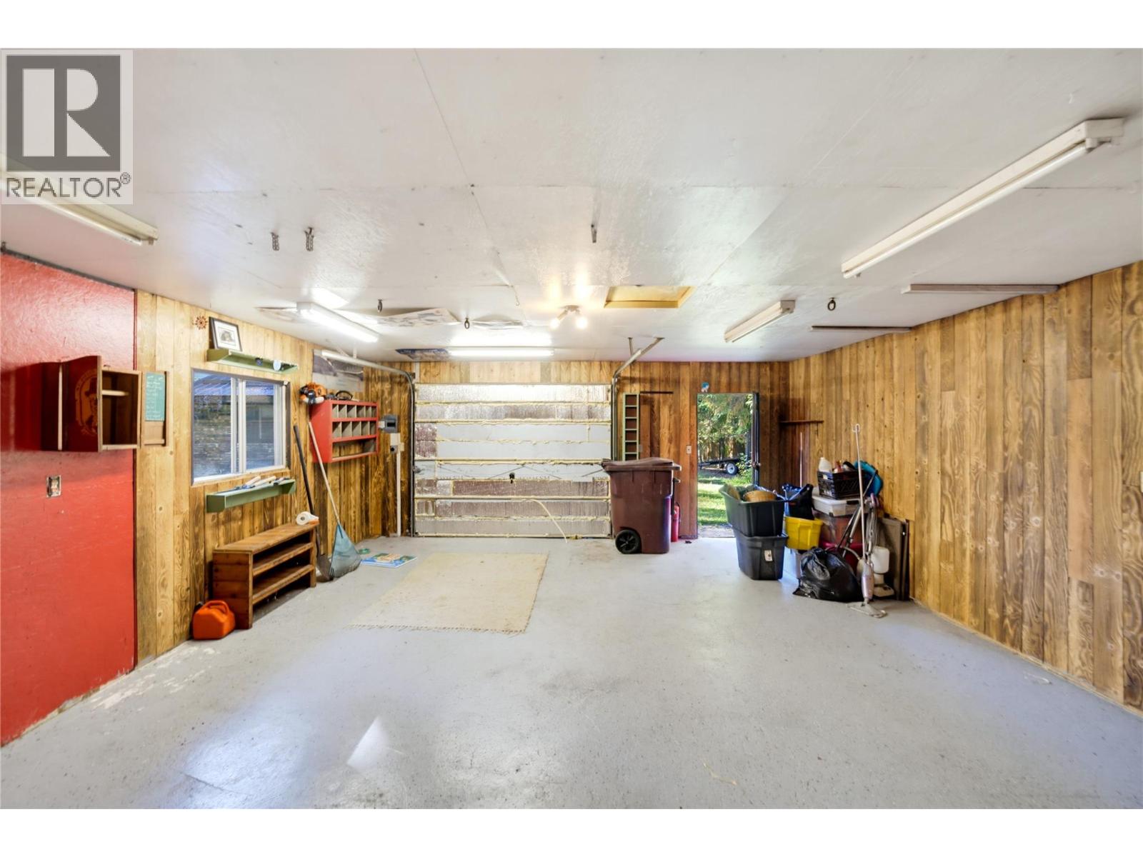 9020 Hummingbird Drive, Swansea Point, British Columbia  V0E 2K2 - Photo 37 - 10402995
