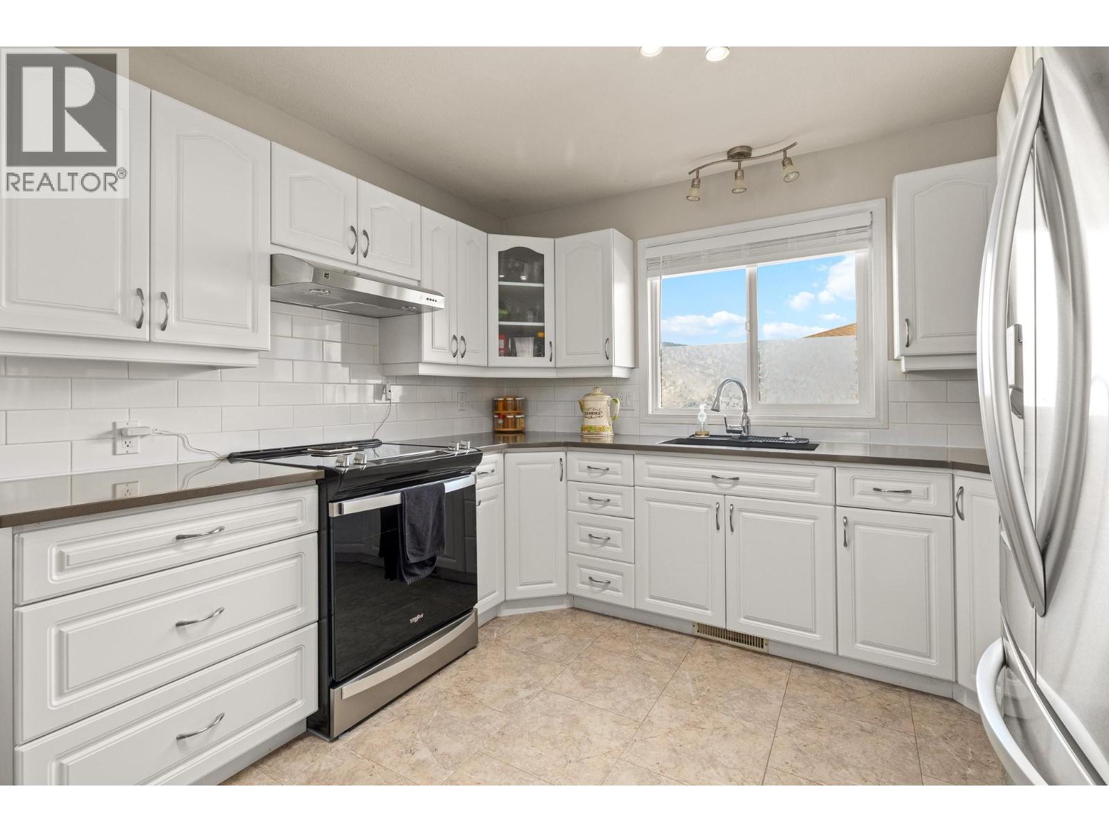 151 8 Avenue Sw Unit# 20, Salmon Arm, British Columbia  V1E 1B9 - Photo 10 - 10403232