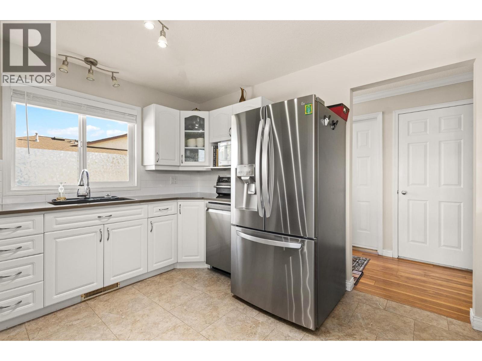 151 8 Avenue Sw Unit# 20, Salmon Arm, British Columbia  V1E 1B9 - Photo 12 - 10403232