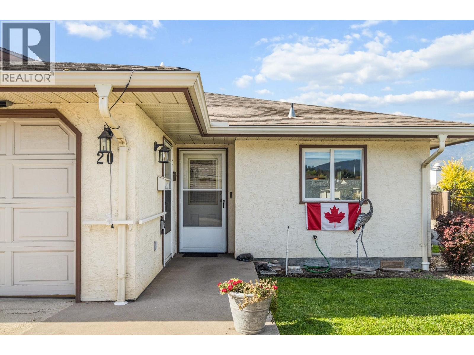 151 8 Avenue Sw Unit# 20, Salmon Arm, British Columbia  V1E 1B9 - Photo 2 - 10403232