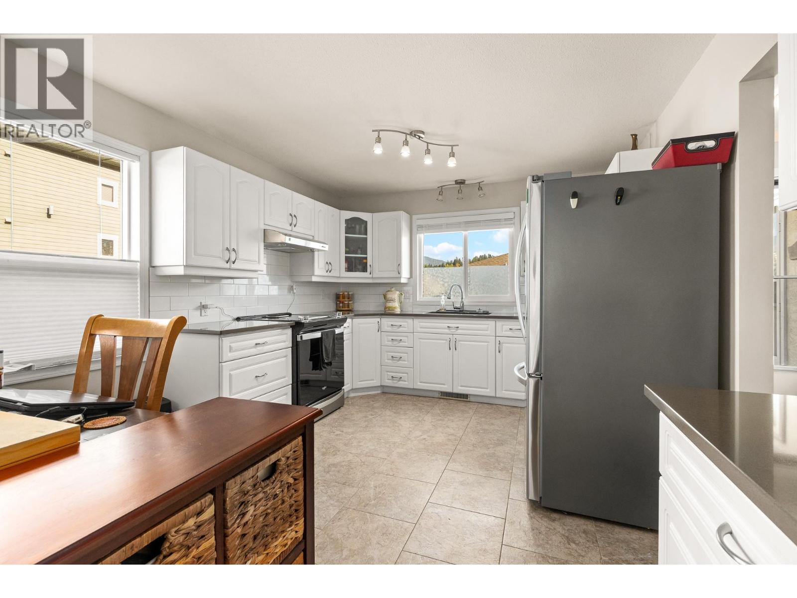 151 8 Avenue Sw Unit# 20, Salmon Arm, British Columbia  V1E 1B9 - Photo 9 - 10403232