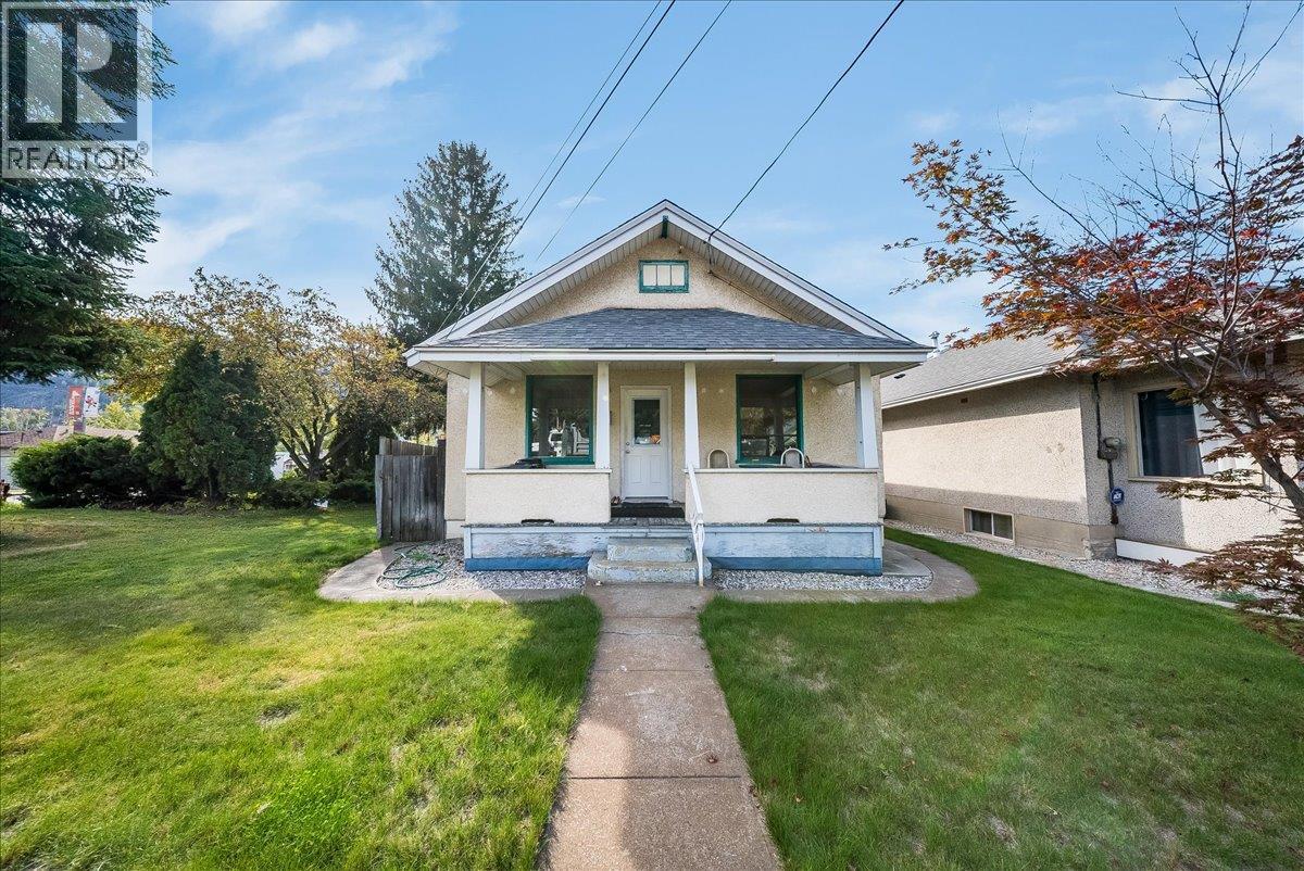 1396 Second Avenue, Trail, British Columbia  V1R 1L9 - Photo 1 - 10403162