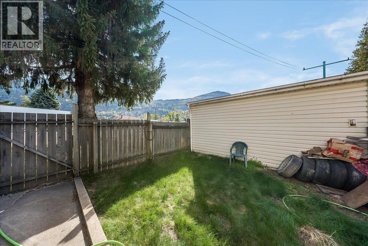 1396 Second Avenue, Trail, British Columbia  V1R 1L9 - Photo 30 - 10403162