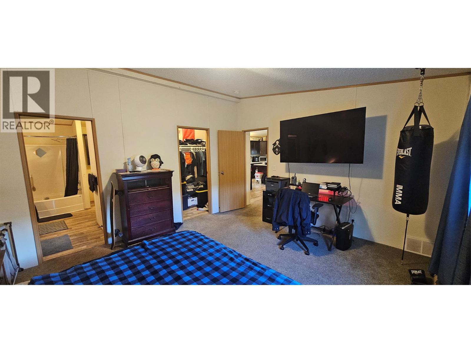 48 Wilderness Heights Drive, Elkford, British Columbia  V0B 1H0 - Photo 12 - 10402459